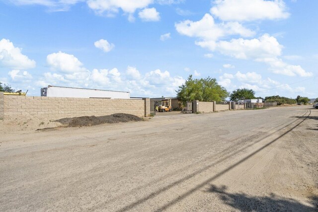 42622 E 3rd St, Lancaster, CA 93535 - photo 33