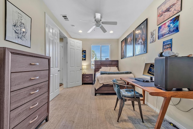 bedroom with recessed lighting, baseboards, ceiling fan, visible vents, and light carpet