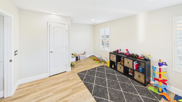 3929 Derby Cir, Quartz Hill, CA 93536 - playroom featuring wood finished floors, baseboards, and recessed lighting