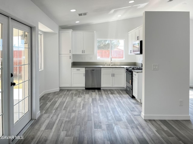 10779 Begonia St, Adelanto, CA 92301