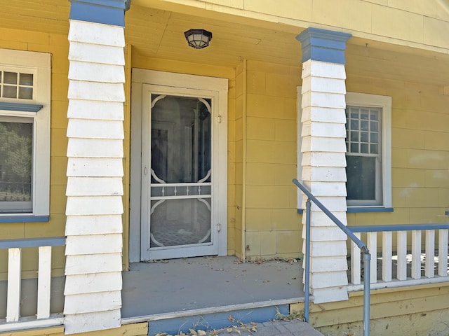 view of property entrance