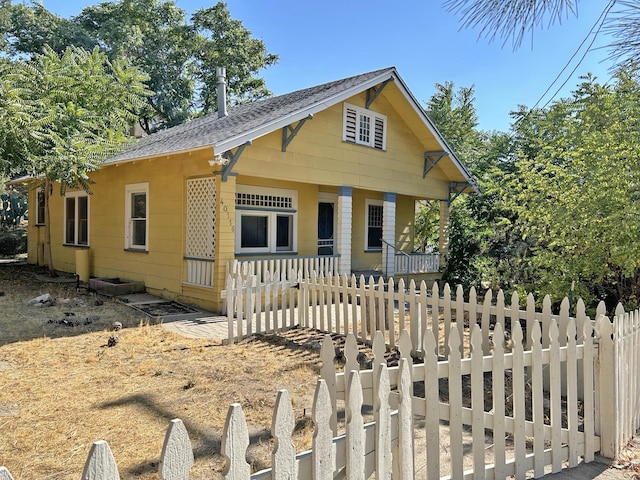 view of front of house with covered porch