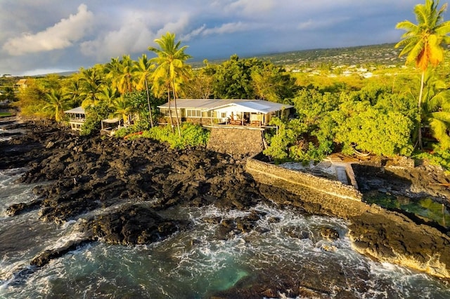 77-6300 Alii Dr, Kailua-Kona, HI 96740 - view of yard with a wooded view