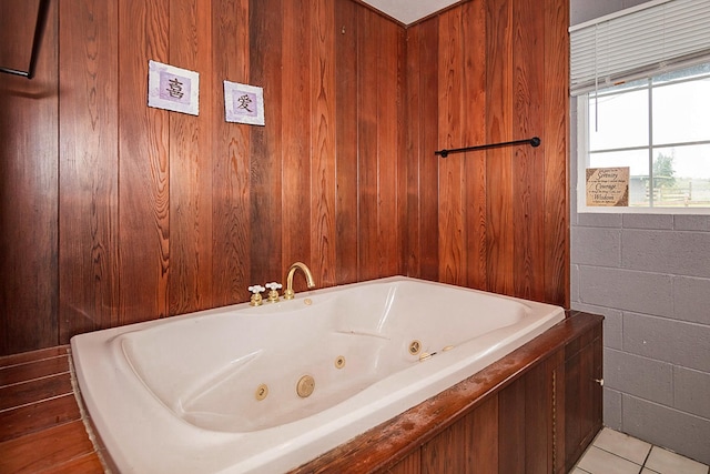 17-8160 N Kulani Rd, Mountain View, HI 96771 - full bathroom with a jetted tub and concrete block wall