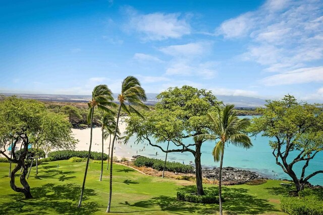 66-84 Kaunaoa Dr Unit C55, Kamuela, HI 96743 - view of home's community featuring view of golf course and a lawn