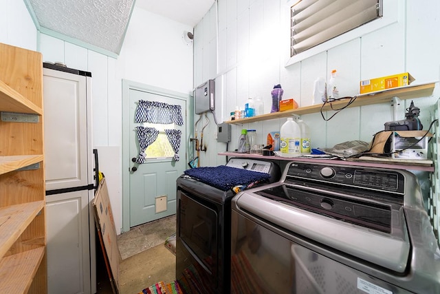 11-3171 Hibiscus St, Mountain View, HI 96771 - laundry area with washing machine and dryer