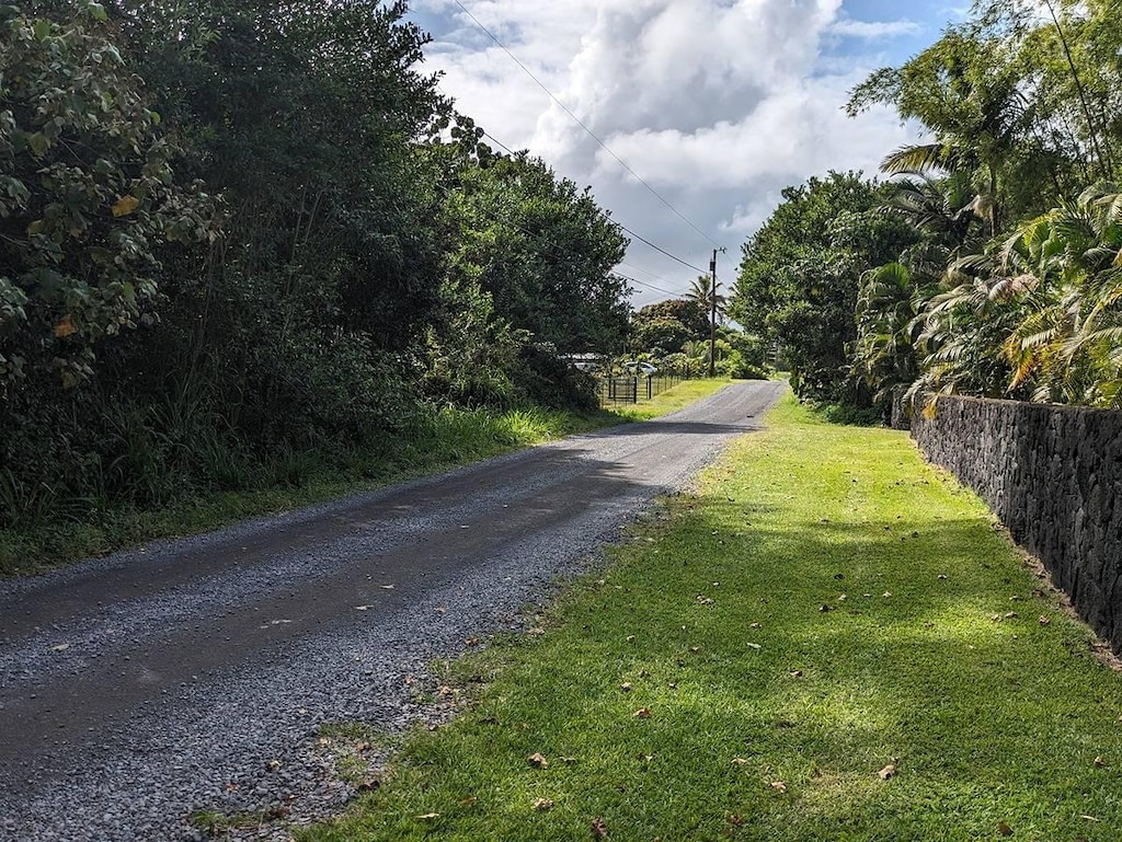 722 11th Ave, Keaau, HI 96749