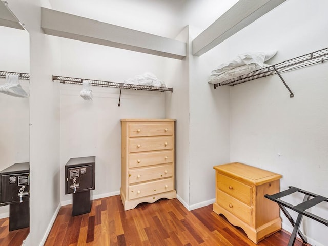78-261 Manukai St Unit 201, Kailua-Kona, HI 96740 - spacious closet featuring wood finished floors