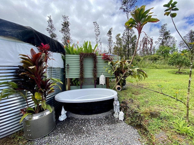 16-1824 Hopue Rd, Mountain View, HI 96760 - view of green lawn