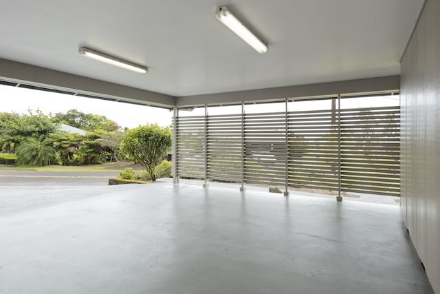 114 Kupaa St, Hilo, HI 96720 - view of garage