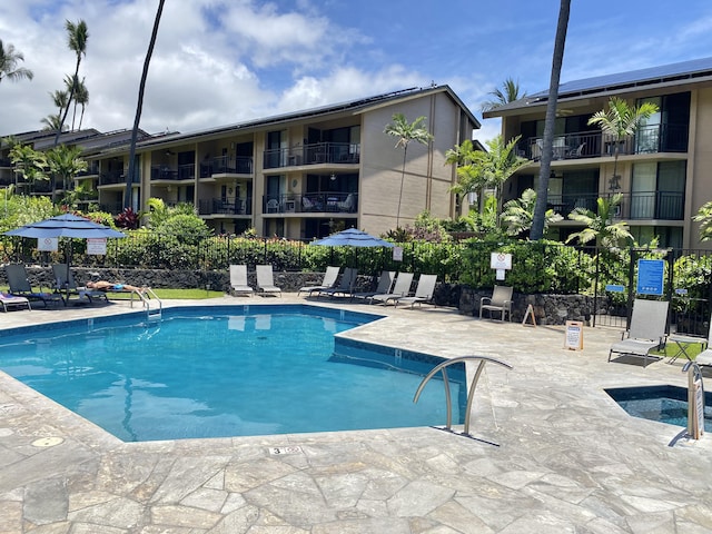 75-6026 Alii Dr Unit 3105, Kailua-Kona, HI 96740 - community pool featuring a patio area