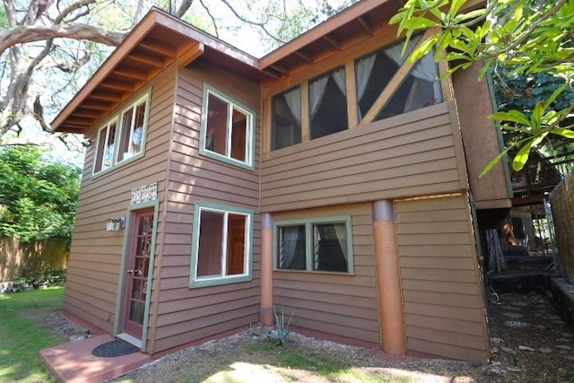 82-6286 Puuhonua Rd, Captain Cook, HI 96704 - view of side of home