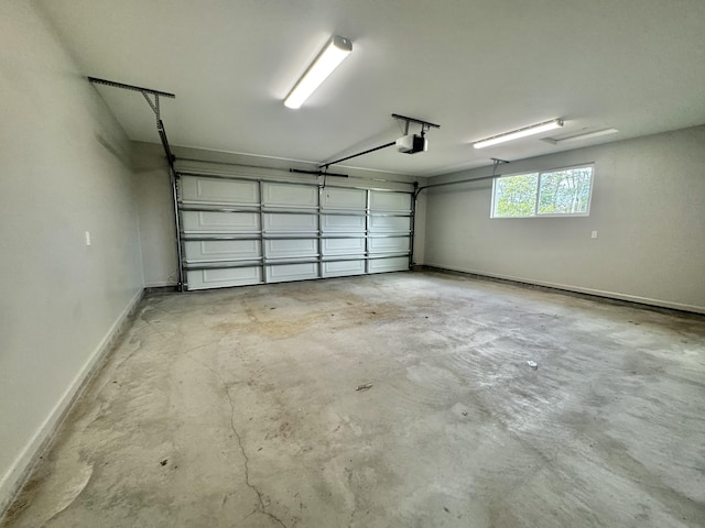 16-2142 Kuhio Dr, Pahoa, HI 96778 - garage with baseboards