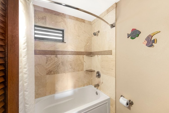 2253 Poipu Rd Unit 311, Koloa, HI 96756 - full bath with shower / bath combo with shower curtain