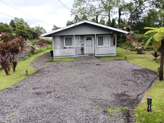 18-7856 Ekika Rd, Mountain View, HI 96771 - bungalow with a front lawn and covered porch
