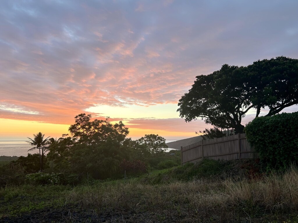Kanele St, Captain Cook, HI 96704