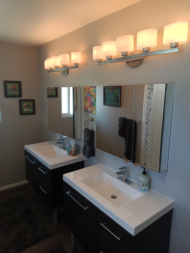 94-1770 Kaulua St, Naalehu, HI 96772 - bathroom featuring vanity