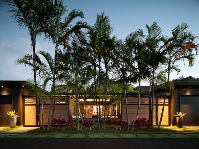 5515 Weke Rd, Hanalei, HI 96714 - view of front of home