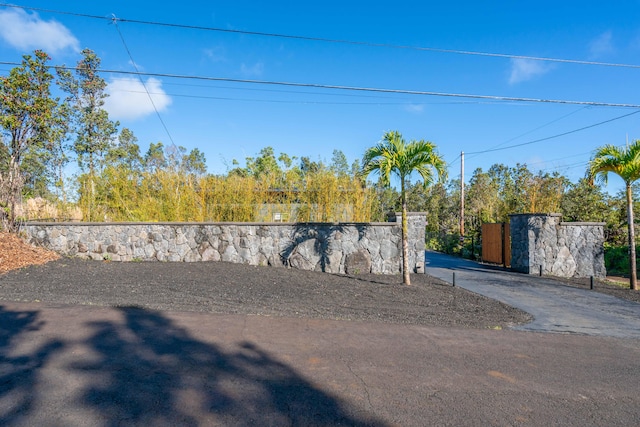 11-3366 Pa Alii St, Volcano, HI 96785 - view of gate
