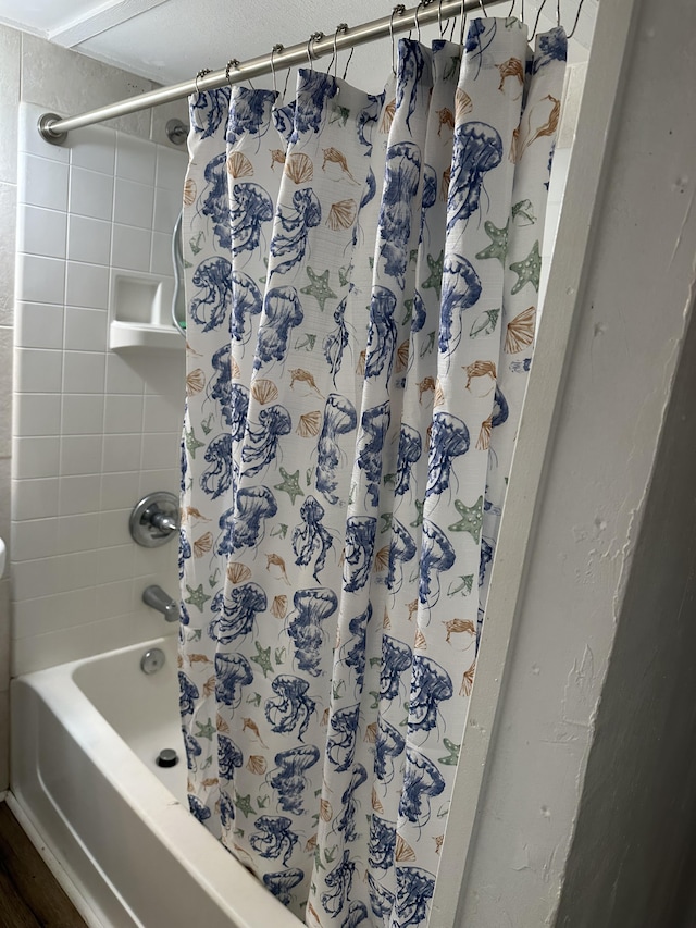 55-680 Hawi Rd, Hawi, HI 96719 - full bathroom with shower / tub combo with curtain