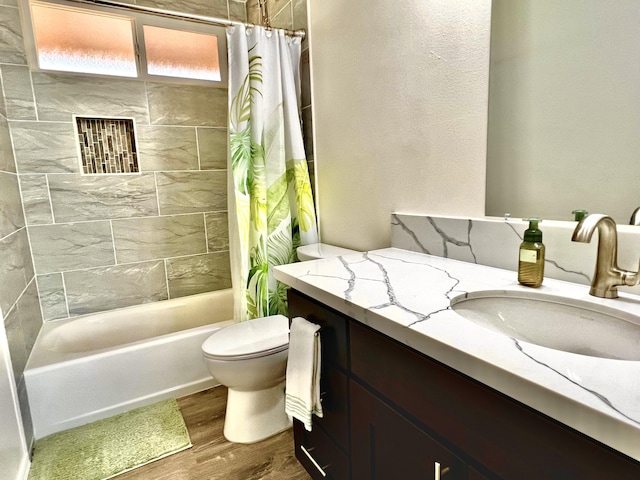 16-2051 Hale Way, Pahoa, HI 96778 - bathroom featuring wood finished floors, vanity, and shower / tub combo