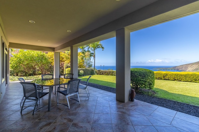 82-1171 Meli Rd, Captain Cook, HI 96704 - sunroom with a water view and recessed lighting