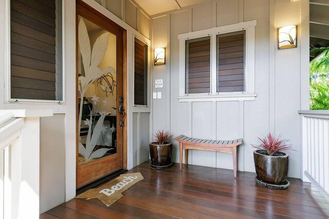 69-1648 Puako Beach Dr, Kamuela, HI 96743 - entrance to property featuring a porch
