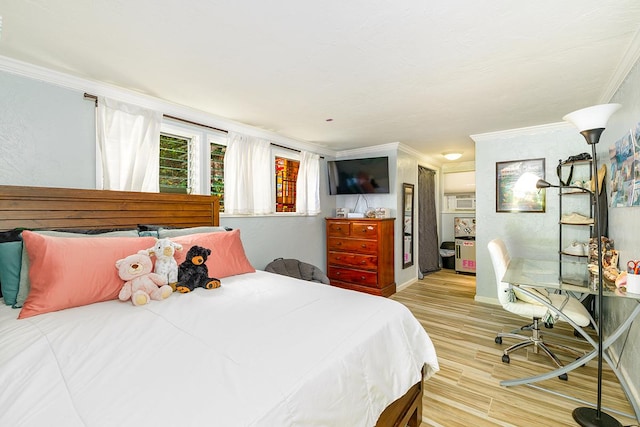 77-6469 Marlin Rd, Kailua-Kona, HI 96740 - bedroom featuring ornamental molding, light wood-style flooring, and baseboards