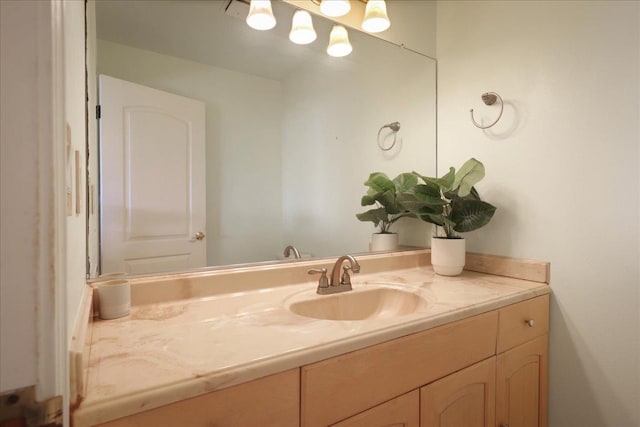 75-389 Hoene St, Kailua-Kona, HI 96740 - bathroom with vanity