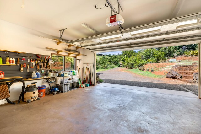 1001-L Puu Rd Unit 2, Kalaheo, HI 96741 - garage with a garage door opener