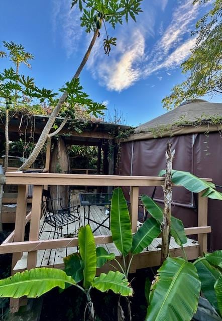 94-6435 Palaoa Rd, Naalehu, HI 96772 - exterior view