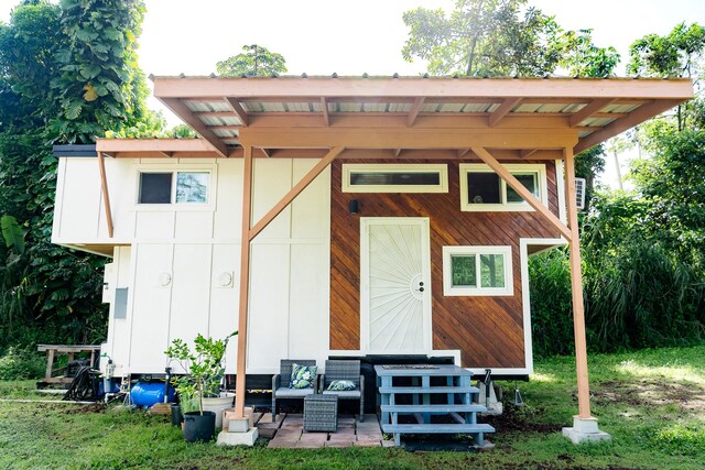 16-1961 Silversword Ct, Pahoa, HI 96778 - view of outdoor structure with outdoor lounge area