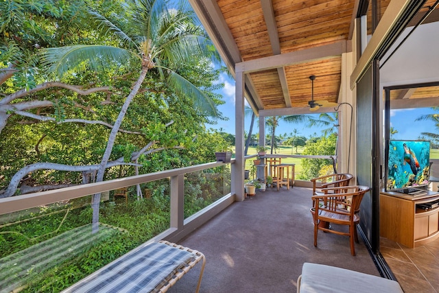 78-6800 Alii Dr Unit 7304, Kailua-Kona, HI 96740 - view of patio featuring a ceiling fan and a balcony