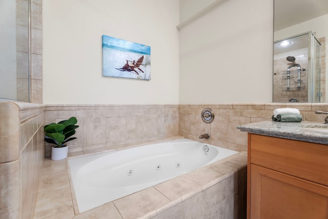 68-1125 Kaniku Dr Unit 1103, Kamuela, HI 96743 - bathroom featuring a jetted tub and vanity