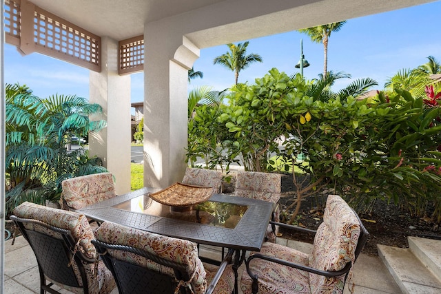 69-555 Waikoloa Beach Dr Unit 2605, Waikoloa, HI 96738 - view of patio / terrace with outdoor dining area