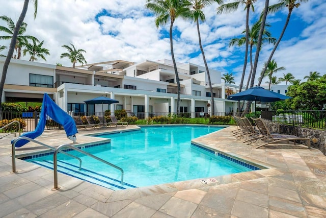 75-6040 Royal Sea Cliff Clb Unit 102, Kailua-Kona, HI 96740 - community pool with a patio