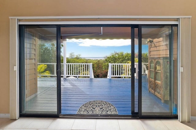 77-172 Kekai Pl, Kailua-Kona, HI 96740 - entryway featuring baseboards and tile patterned floors