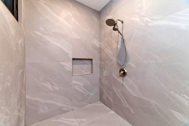 73-4460 Kohanaiki Rd, Kailua-Kona, HI 96740 - full bathroom with tiled shower
