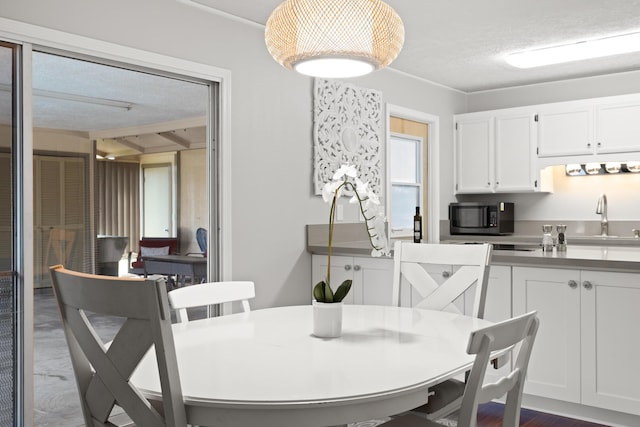 1646 Oneawa Pl, Hilo, HI 96720 - view of dining space
