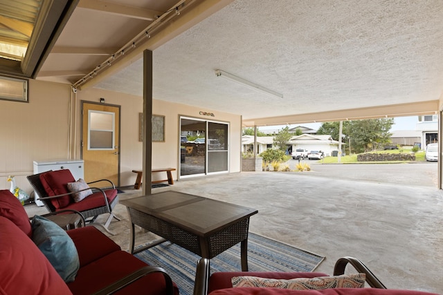 1646 Oneawa Pl, Hilo, HI 96720 - view of patio with an outdoor hangout area