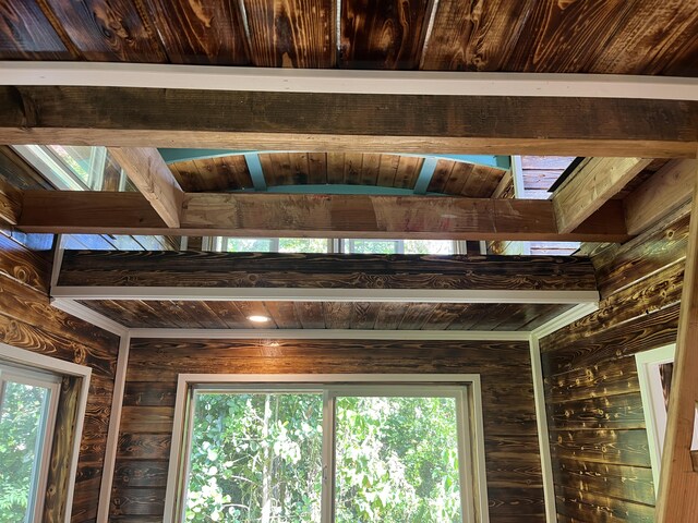 12-7010 Nahokulele St, Pahoa, HI 96778 - detailed view of wood walls and wood ceiling