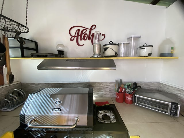 12-7022 Akanikolea St, Pahoa, HI 96778 - kitchen view