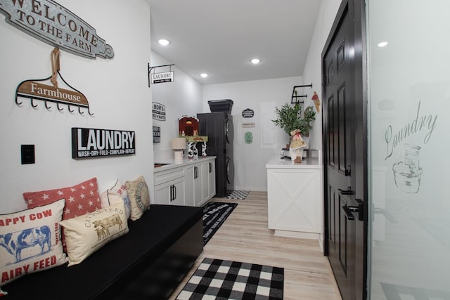 15-1462 13th Ave, Keaau, HI 96749 - foyer entrance featuring light wood finished floors and recessed lighting