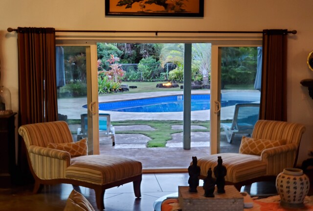 15-1050 Kiawe Rd, Keaau, HI 96749 - view of living area
