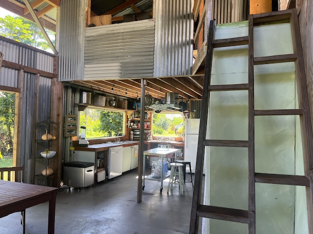 15-1843 11th Ave, Keaau, HI 96749 - view of patio featuring a sink