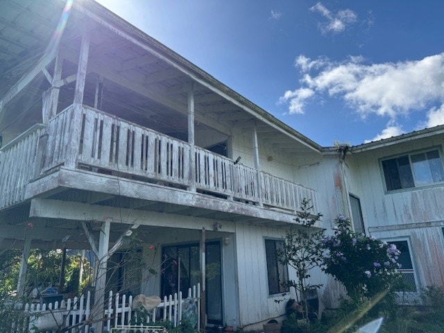 15-2046 22nd Ave, Keaau, HI 96749 - view of home's exterior with a balcony