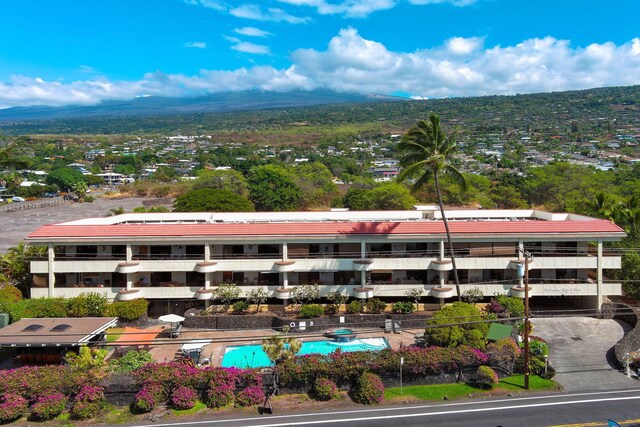 76-6225 Alii Dr Unit 105, Kailua-Kona, HI 96740 - aerial view of a pool area