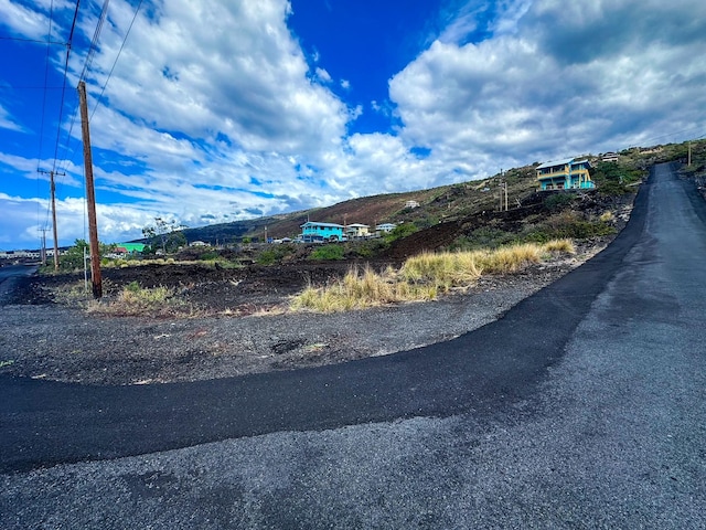 Ewalu Ave, Captain Cook, HI 96704