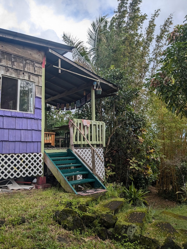 12-1114 Kaimu Makena Homestead Rd, Pahoa, HI 96778 - wooden deck with stairs