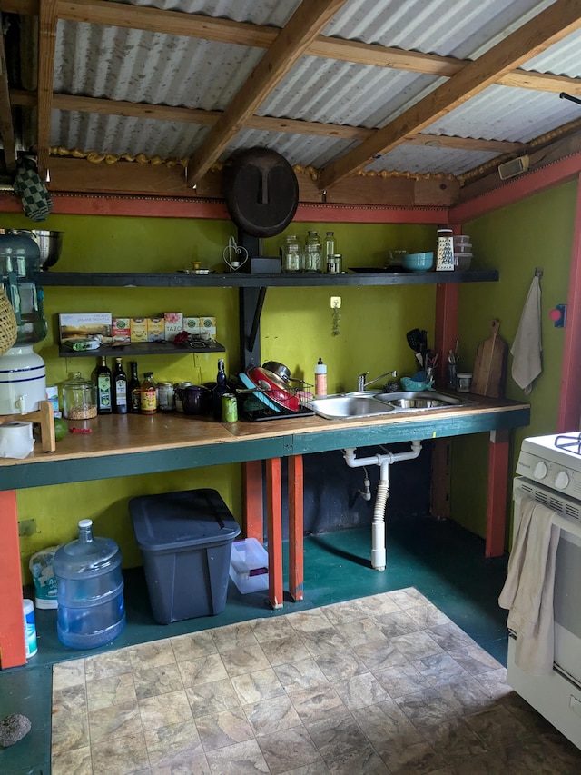 12-1114 Kaimu Makena Homestead Rd, Pahoa, HI 96778 - view of patio / terrace with a sink